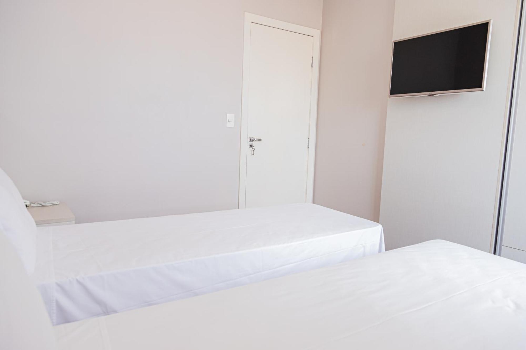 Hotel Eldorado Flat กองตาเจม ภายนอก รูปภาพ